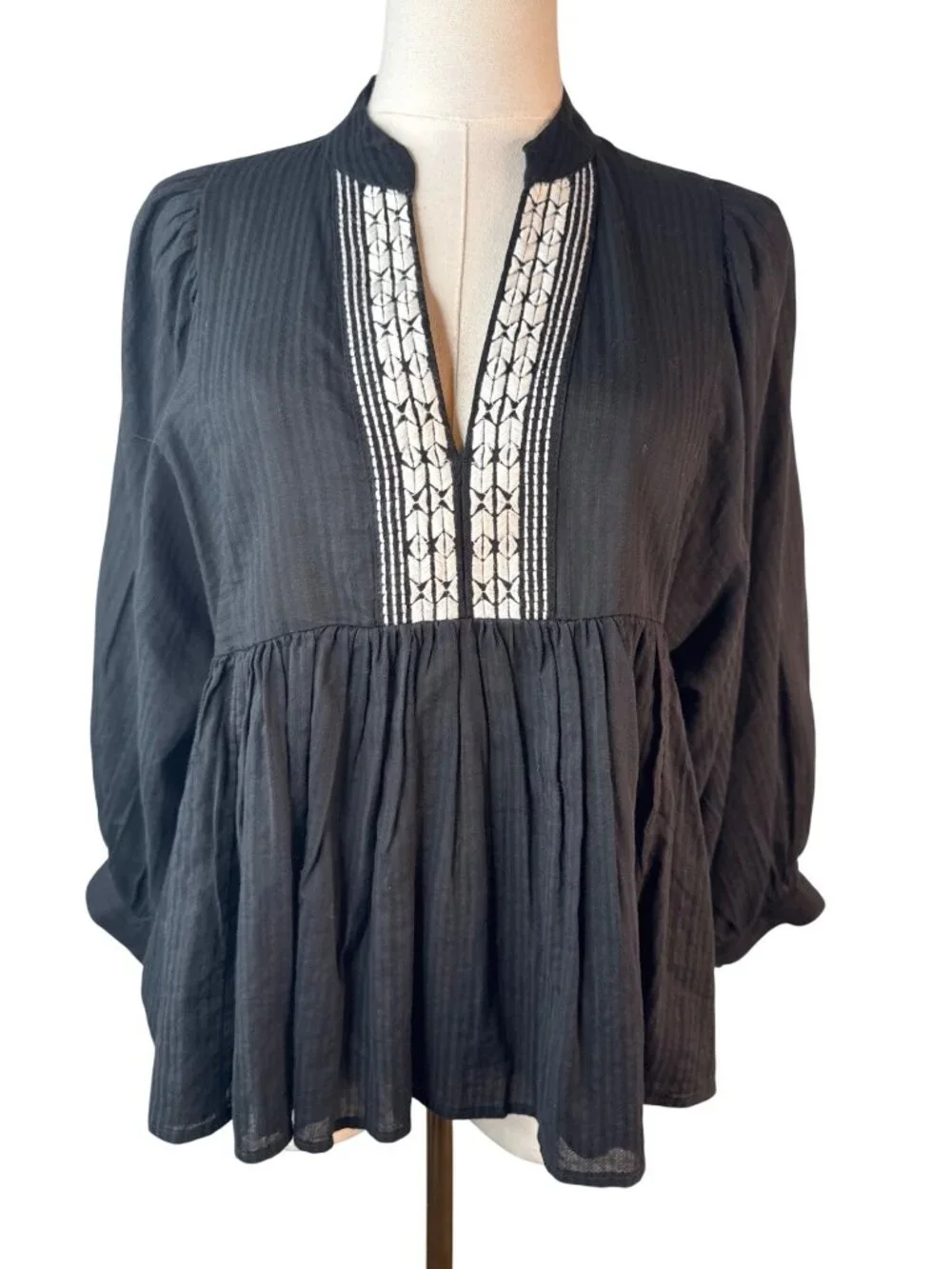Banana Republic lightweight breathable